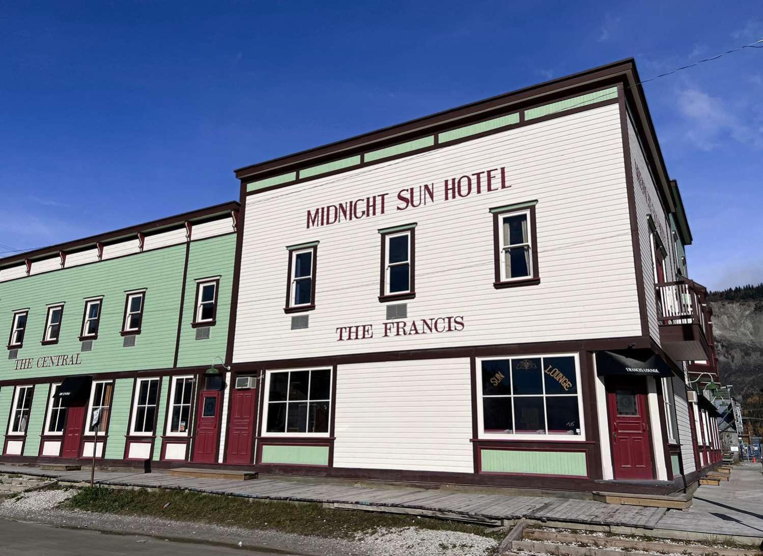 Midnight Sun, A Coast Hotel Dawson City Dış mekan fotoğraf